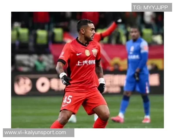 海港队莱昂纳多膝盖受伤或将引进备用外援前锋应对困境