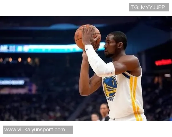 勇士队对墨菲表现出兴趣但鹈鹕不愿意交易可能需付出多个选秀权